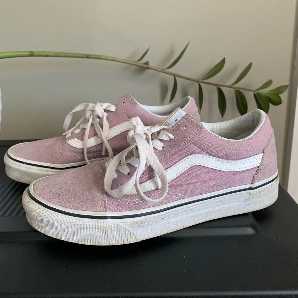 Vans Off the Wall purple and suede sneakers women’s size 6 - Picture 1 of 7
